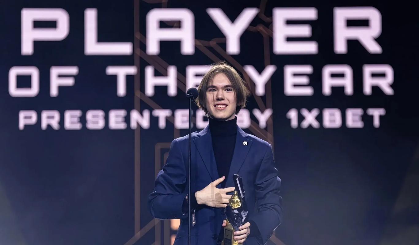 Oh My God 未能越过塔来增强 Ultra Prime 的双C，这成为了一个预兆，夺取了大龙赢得比赛并扳平了比分