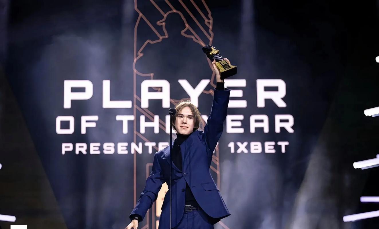 Spirit , Liquid, 和 Virtus.pro 晋级 BLAST Bounty Fall 2025 LAN 阶段