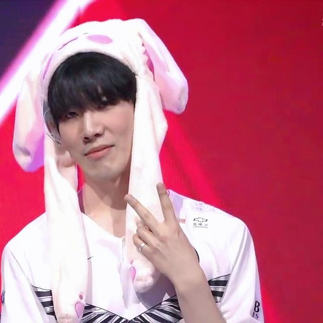 西安WE叒开启人员变动，新教练太阳临危受命